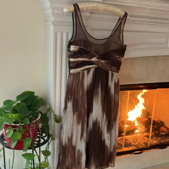 Burberry Batik Cotton/Silk Dress with Mesh Neckline in Brown - Size 6 (42) - Picture 2 of 2